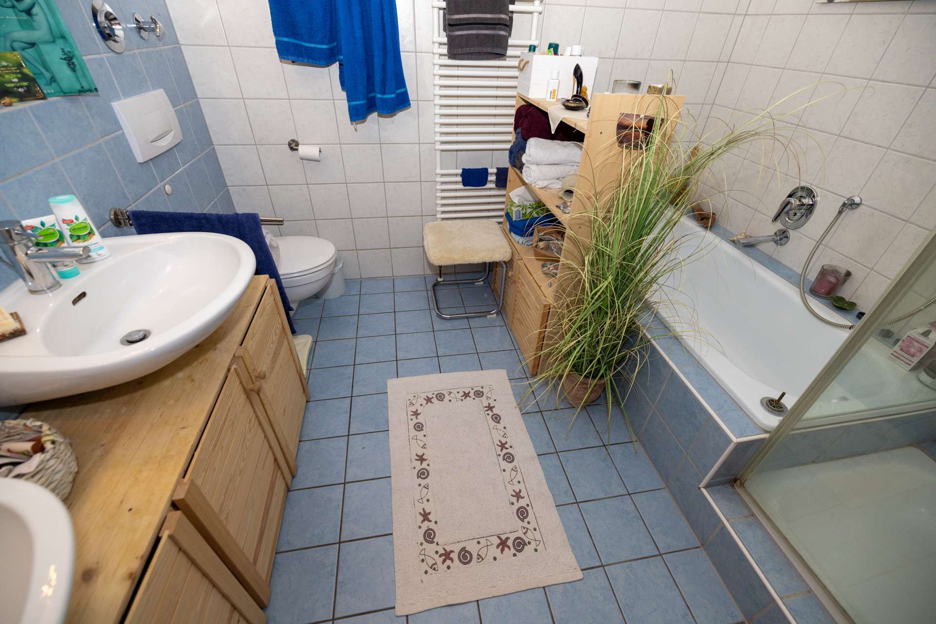 Immobilie in Niedereschach - Wohlfühlen auf allen Ebenen – modernes Zweifamilienhaus mit Garten und flexibler Nutzung - Bild 10