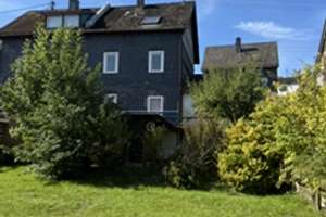 Wilnsdorf Oberdielfen, solide DHH ca. 100m² Wfl, Keller, Garage in guter Lage