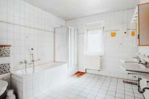 Schönes Backstein-Haus mit viel Platz & Potenzial in ruhiger Lage von Koblenz! – Koblenz – Vorschaubild 14