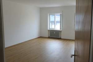 Schöne 3-Zimmer-Wohnung im Zentrum von Traunstein – Die vollständige Adresse der Immobilie erhältst du vom Anbieter., 83278 Traunstein – Vorschaubild 3