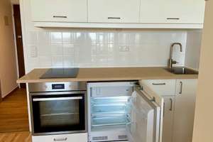 Helles 1-Zimmer-Appartement mit Balkon im 12. OG im Olympiadorf – Die vollständige Adresse der Immobilie erhältst du vom Anbieter., 80809 Am Riesenfeld, München – Vorschaubild 4