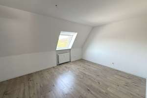 5-Zimmer auf zwei Ebenen - frisch renoviert mit Balkon – 45147 Holsterhausen, Essen – Vorschaubild 20