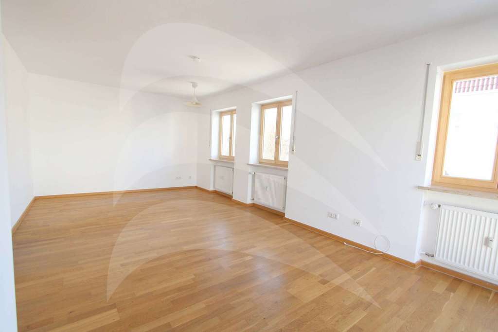 Immobilie in Geisenhausen - Großzügiges Appartement in Geisenhausen! - Bild 3