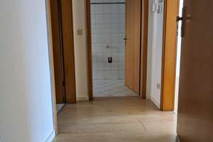 Ruhige Dachgeschoßwohnung mit Stellplatz – Ottenbergstr. 14, 39106 Alte Neustadt, Magdeburg – Vorschaubild 2