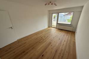 Toll geschnittenes Apartment mit Balkon und EBK in Unterbilk – Die vollständige Adresse der Immobilie erhältst du vom Anbieter., 40223 Bilk, Düsseldorf – Vorschaubild 2