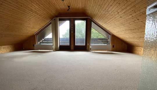 Bild von Viel Platz für die Familie mit Doppelgarage und Keller, Kaminen