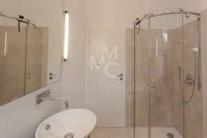 Traumvilla in Isernhagen-Süd mit 480 m² Wohnfläche - ohne Käuferprovision – Die vollständige Adresse der Immobilie erhältst du vom Anbieter., 30657 Isernhagen-Süd, Hannover – Vorschaubild 30