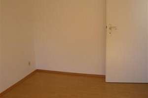 gepflegte Wohnung im modernisierten Mehrfamilienhaus – Die vollständige Adresse der Immobilie erhältst du vom Anbieter., 27570 Geestemünde, Bremerhaven – Vorschaubild 4
