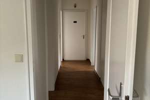 4-Zimmer-Wohnung mit Balkon in Bonn-Rüngsdorf 