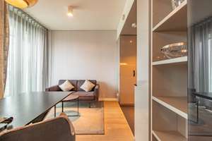 Möbliertes Studio mit Balkon: 10.OG Cloud No.7 über Milaneo – Die vollständige Adresse der Immobilie erhältst du vom Anbieter., 70191 Europaviertel, Stuttgart – Vorschaubild 5