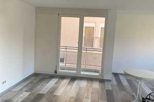 Helle Wohnung mit Balkon in Nähe der Weinberge – Augsburger Straße 719, 70329 Stuttgart – Vorschaubild 1