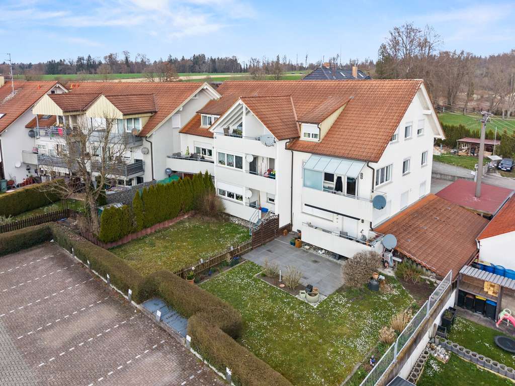 Immobilie in Wolpertswende - Vorteilhaft geschnittene 3,5-Zimmer-Wohnung im ersten Obergeschoss - Bild 2