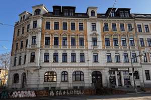 "Plagwitz pur: Moderne 3-Zimmer-Wohnung mit Terrasse nahe Spinnerei"