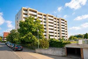 Etagenwohnung mit Balkon ++ Erstes OG ++ TG-Stellplatz opt. ++ Aufzug
