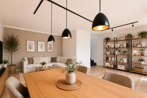 Außergewöhnliche Split-Level-Wohnung auf 4 Ebenen: vollklimatisiert, mit Pool & Dachterrasse
