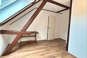 Gemütliche 2-Zimmer-Dachgeschosswohnung in Nürnberg-Eberhardshof – Die vollständige Adresse der Immobilie erhältst du vom Anbieter., 90431 Eberhardshof, Nürnberg – Vorschaubild 8
