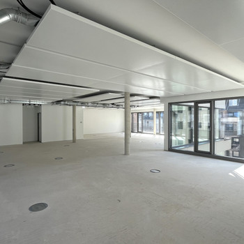 Lebendige Lage | helle Bürofläche im Neubau | zeitnah verfügbar