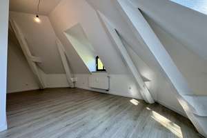 Außergewöhnliche und sanierte Dachgeschoss-Wohnung mit 4 Zimmern und Gäste-WC in Top-Lage! – Adelheidring 15, 39108 Stadtfeld Ost, Magdeburg – Vorschaubild 22