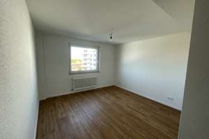 Frisch sanierte 2-Zimmerwohnung mit Balkon - 69035 – Servatiusstraße 69, 51109 Ostheim, Köln – Vorschaubild 5