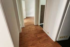 ***Erker, Balkon, Baumblick – Charmante 3-Zimmer-Wohnung im Herzen von Barmen – Klingelholl 122, 42281 Barmen, Wuppertal – Vorschaubild 2