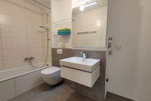 Sonnige 2-Zimmer-Wohnung in Langenhagen mit großem Balkon und Blick ins Grüne – Tempelhofer Straße 75, 30853 Langenhagen – Vorschaubild 2