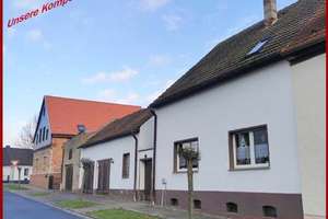 Doppelhälfte in Benndorf/ Eisleben Vermittlung von Darlehen ( auch mit neg. SCHUFA-Einträge) – Wilhelmstraße 10, 6308 Benndorf – Vorschaubild 1