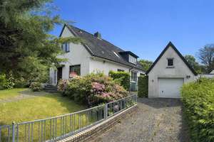 Poppenbüttel: Zweifamilienhaus in absoluter Bestlage, ruhig & alsternah – Heublink 29, 22339 Hummelsbüttel, Hamburg – Vorschaubild 1
