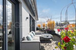 Luxuriöses Wohnen im Penthouse - hochwertig ausgestattet mit großer Dachterrasse – Die vollständige Adresse der Immobilie erhältst du vom Anbieter., 81825 Waldtrudering, München – Vorschaubild 1