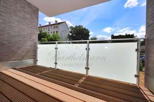 Exklusiver Neubau: 5 Zimmer, Terrasse, 2 Bäder, Fahrstuhl & Tiefgarage  Provisionsfrei für Käufer !