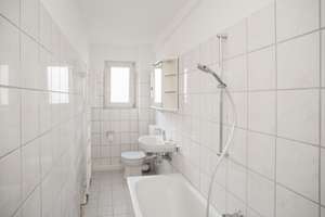 Helle 2-Zimmer-Wohnung, frisch saniert, zentral in der Schwetzingerstadt – Die vollständige Adresse der Immobilie erhältst du vom Anbieter., 68165 Schwetzingerstadt/Oststadt, Mannheim – Vorschaubild 4