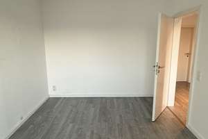 Moderne 3-Zimmer-Dachgeschosswohnung mit zwei großzügigen Terrassen in Top-Lage D-Stadtmitte! – Oststraße 147, 40210 Stadtmitte, Düsseldorf – Vorschaubild 14