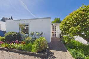 Charmanter Bungalow in ruhiger Lage von Hannover-Bemerode mit Entwicklungspotenzial – Die vollständige Adresse der Immobilie erhältst du vom Anbieter., 30539 Bemerode, Hannover – Vorschaubild 2