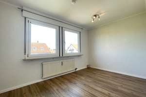 Gepflegtes Zweifamilienhaus - ruhig und idyllisch am Ortsrand - (EG vermietet / OG bezugsbereit) – Am Saulefeld 13, 86477 Adelsried – Vorschaubild 12