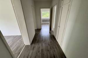 Helle 3-Zimmer-Wohnung mit Balkon, modernem Bad und idealem Grundriss – Am Heller 25, 38229 Gebhardshagen, Salzgitter – Vorschaubild 5