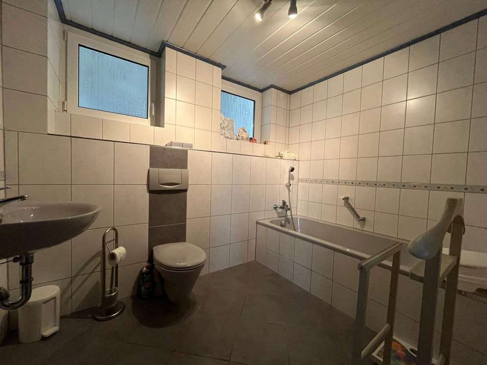 Badezimmer EG