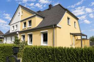 Ein Zuhause zum Wohlfühlen – gepflegte Doppelhaushälfte im beliebten Eckernfeld