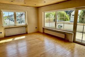 Freistehendes Einfamilienhaus mit
Einliegerwohnung, Garage & großer Terrasse – Die vollständige Adresse der Immobilie erhältst du vom Anbieter., 64839 Münster – Vorschaubild 8