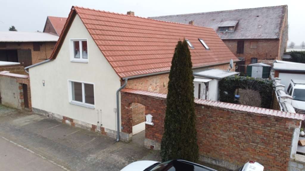 Immobilie in Arnstein - Bauernhof und zwei Scheunen auf großem Grundstück - ein Traum für Individualisten mit Tieren + Hobby - Bild 1