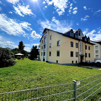 - Zweietagen-Wohnkomfort auf 127 m² – exklusive 4,5-Zimmer-Maisonette in Bestlage