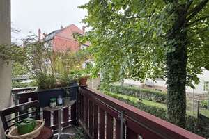 MIT BALKON UND STELLPLATZ - Schöne 2 Zimmer Wohnung am Wilden Mann