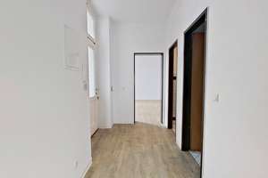 Die Blätter fallen, Ihre Mietkosten auch - Einziehen und 1 NKM sparen: Geräumige 4-Zimmer-Wohnung... – 39104 Altstadt, Magdeburg – Vorschaubild 14