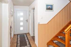 Einfamilienhaus mit gepflegtem Garten, Terrasse und Brunnenwasser-Genuss – Die vollständige Adresse der Immobilie erhältst du vom Anbieter., 93413 Cham – Vorschaubild 24