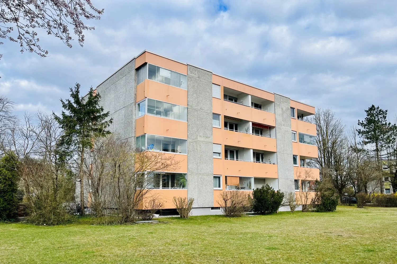 Freie 2-3 Zimmer Wohnung in ruhiger und dennoch zentraler Lage von FFB, Fürstenfeldbruck Kreis – Bild 4