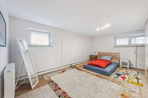 Property thumbnail 10