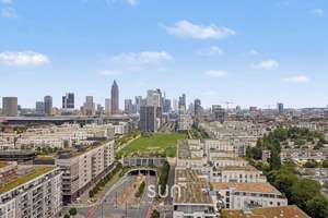 EXKLUSIVES PENTHOUSE im AXIS – 110 m² Wohnqualität mit spektakulärem Skylineblick