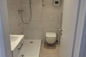 Stilvoll modernisiert: Vier-Zimmer-Wohnung in Sülz – Dauner Strasse 10, 50937 Sülz, Köln – Vorschaubild 4
