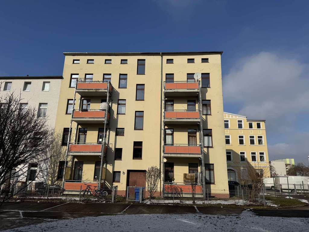 Immobilie in Magdeburg - Mehrfamilienhaus in gefragter Wohngegend - immer voll vermietet - Bild 0