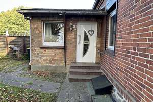 Ältere DHH in Damshagen , 881 m²  Grdst. mit altem Baumbestand/ 8 km zum Ostseebad Boltenhagen. – Klützer Straße 17, 23948 Damshagen – Vorschaubild 12