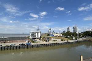 Bremerhaven-Mitte // Ihr neues Zuhause am Wasser, 3 Zimmer-Eigentumswohnung mit Wasserblick und zwei – Die vollständige Adresse der Immobilie erhältst du vom Anbieter., 27568 Mitte-Süd, Bremerhaven – Vorschaubild 7