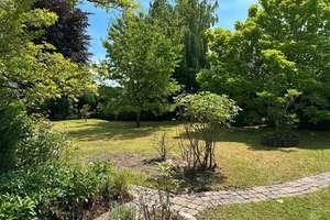 Großzügiges Einfamilienhaus mit spektakulärem Garten in Vorzugslage von Bonn-Ippend – Die vollständige Adresse der Immobilie erhältst du vom Anbieter., 53127 Ippendorf, Bonn – Vorschaubild 3